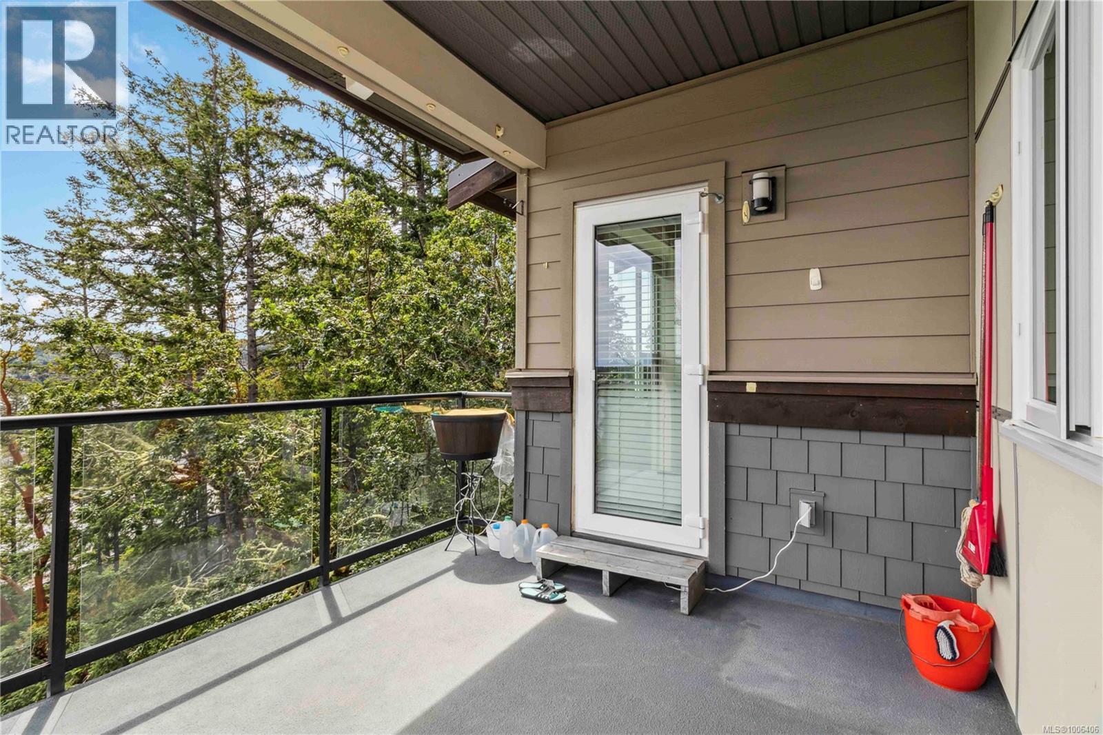 216 1145 Sikorsky Road, Langford