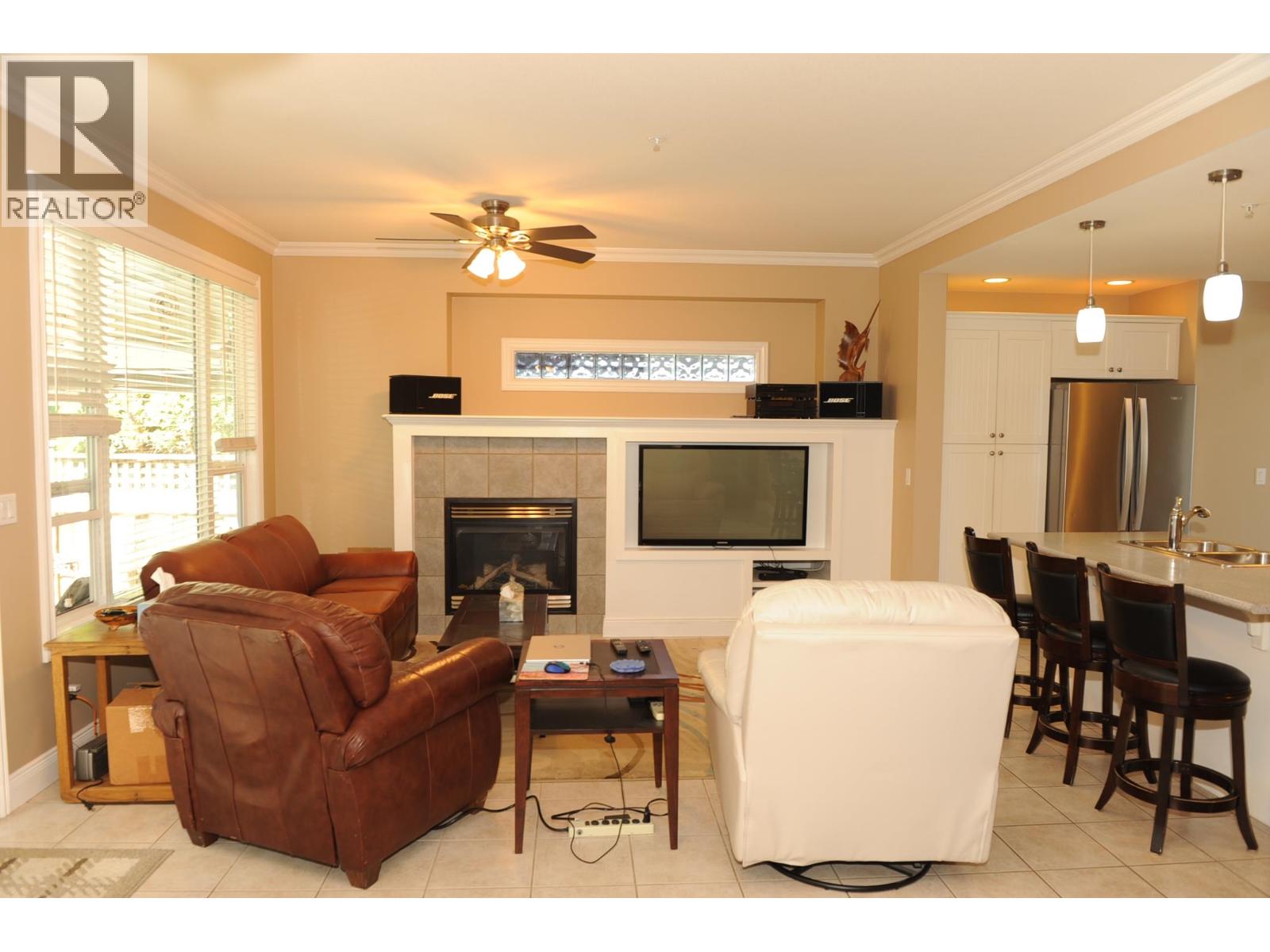 143 19639 MEADOW GARDENS WAY, Pitt Meadows