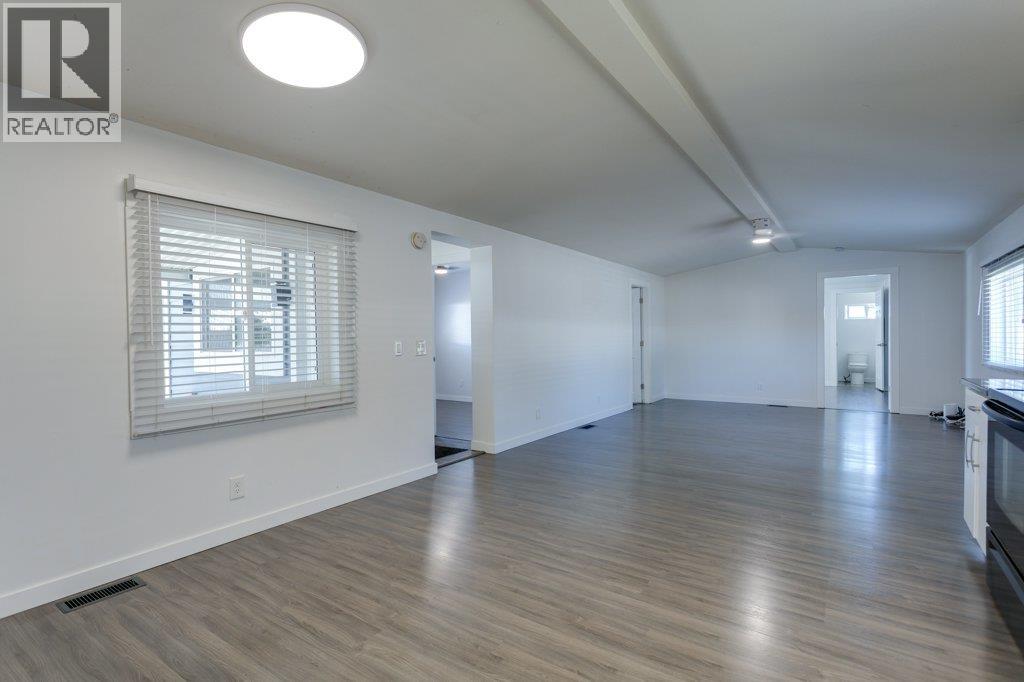 62 720 Commonwealth Road, Lake Country