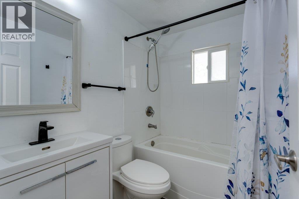 62 720 Commonwealth Road, Lake Country