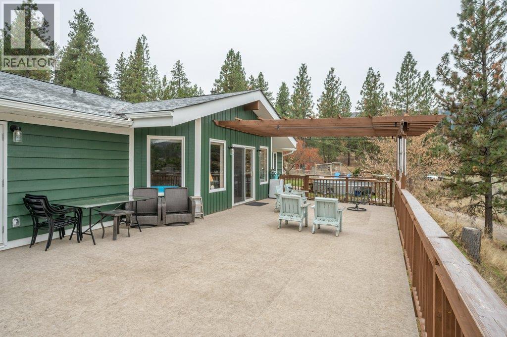 459 Johnson Crescent, Oliver