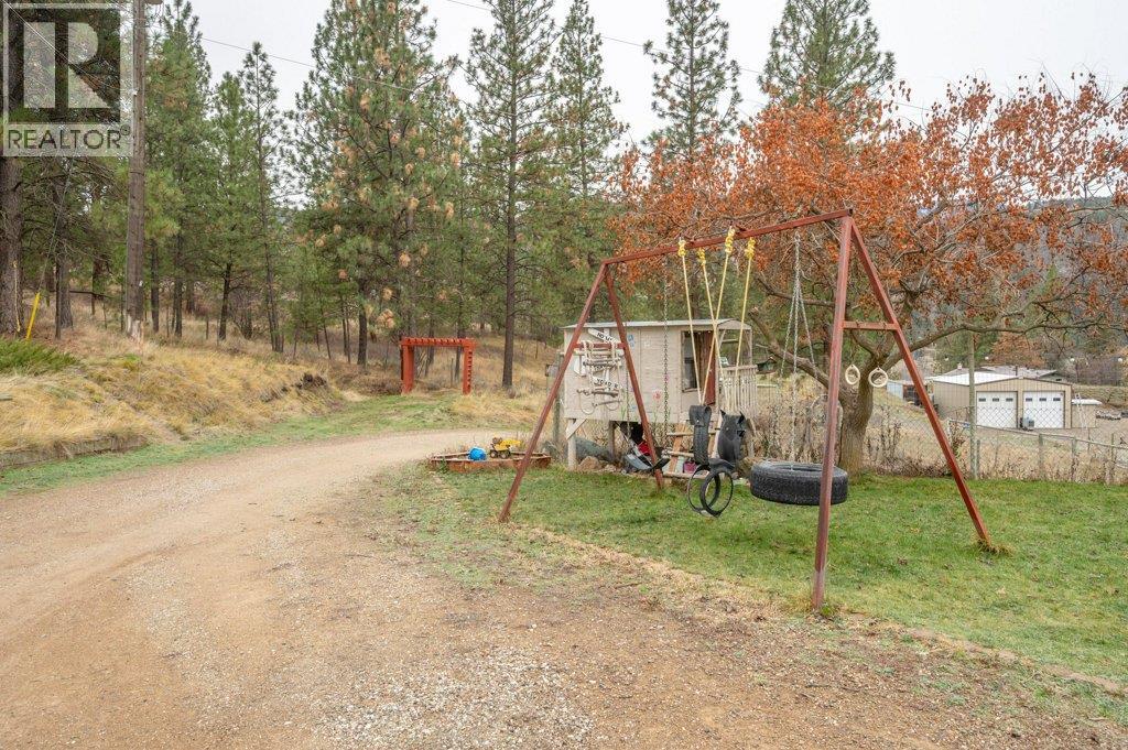 459 Johnson Crescent, Oliver