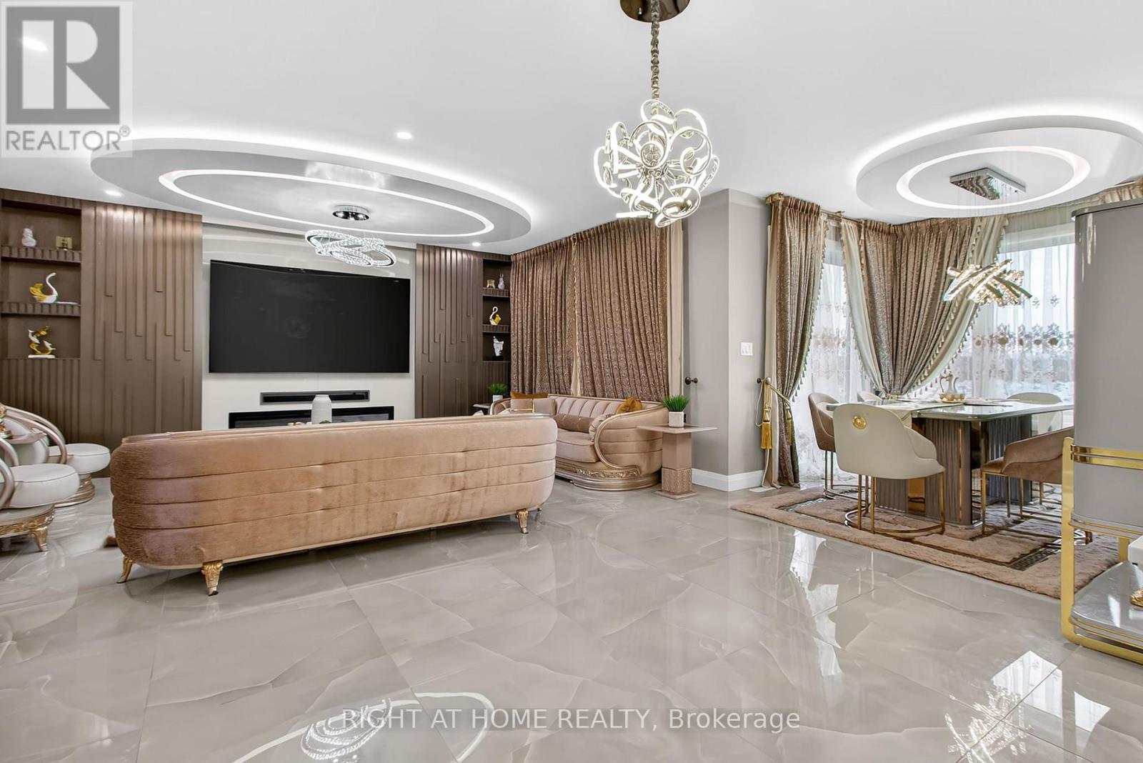 Single Family House for Sale in  MCLEOD STREET North Middlesex (Parkhill) 