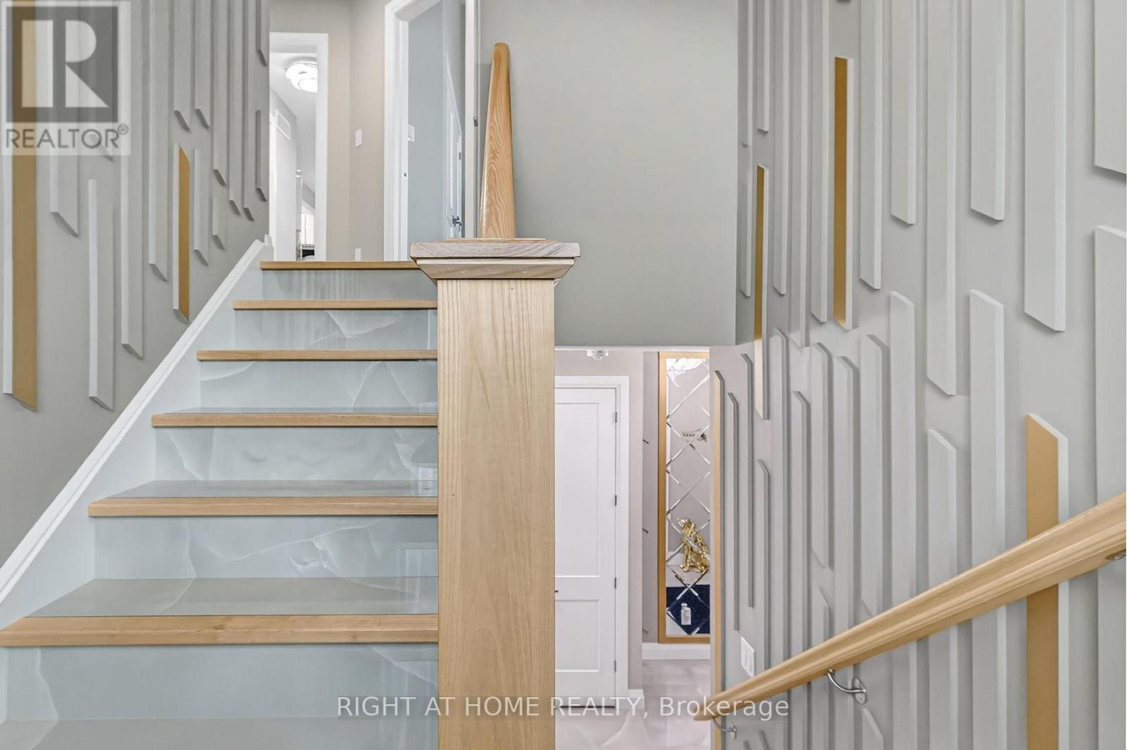 Single Family House for Sale in  MCLEOD STREET North Middlesex (Parkhill) 