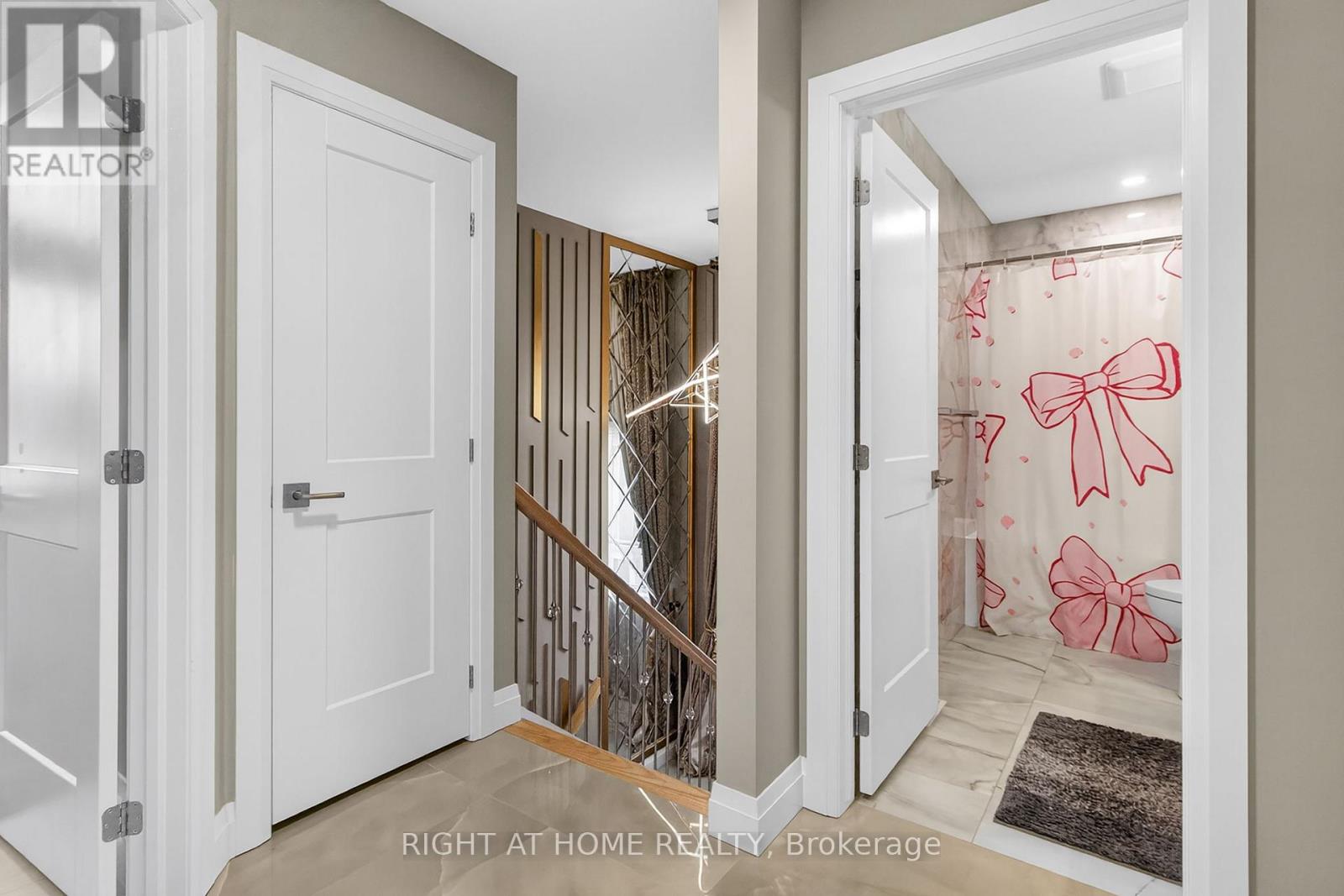 Single Family House for Sale in  MCLEOD STREET North Middlesex (Parkhill) 