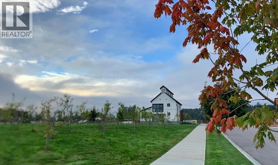 #102-320 RIDGE Street, Delta