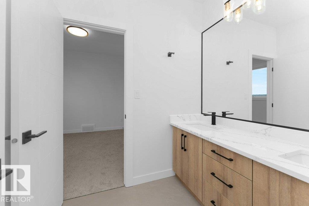 53 LILAC BA, Spruce Grove