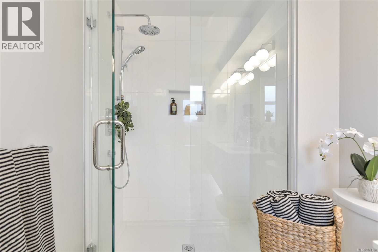 114 2950 Constellation Ave, Langford