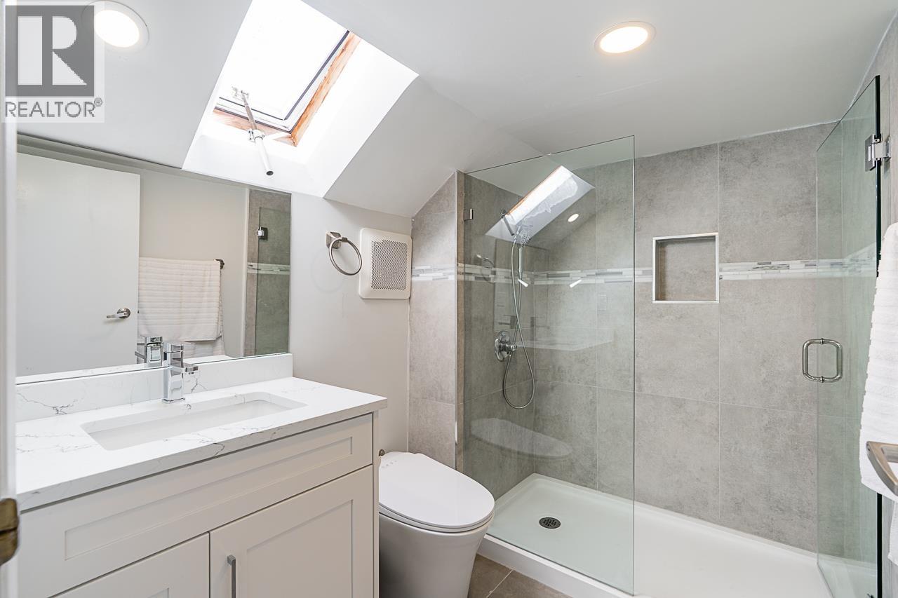 3343 W 3RD AVENUE, Vancouver