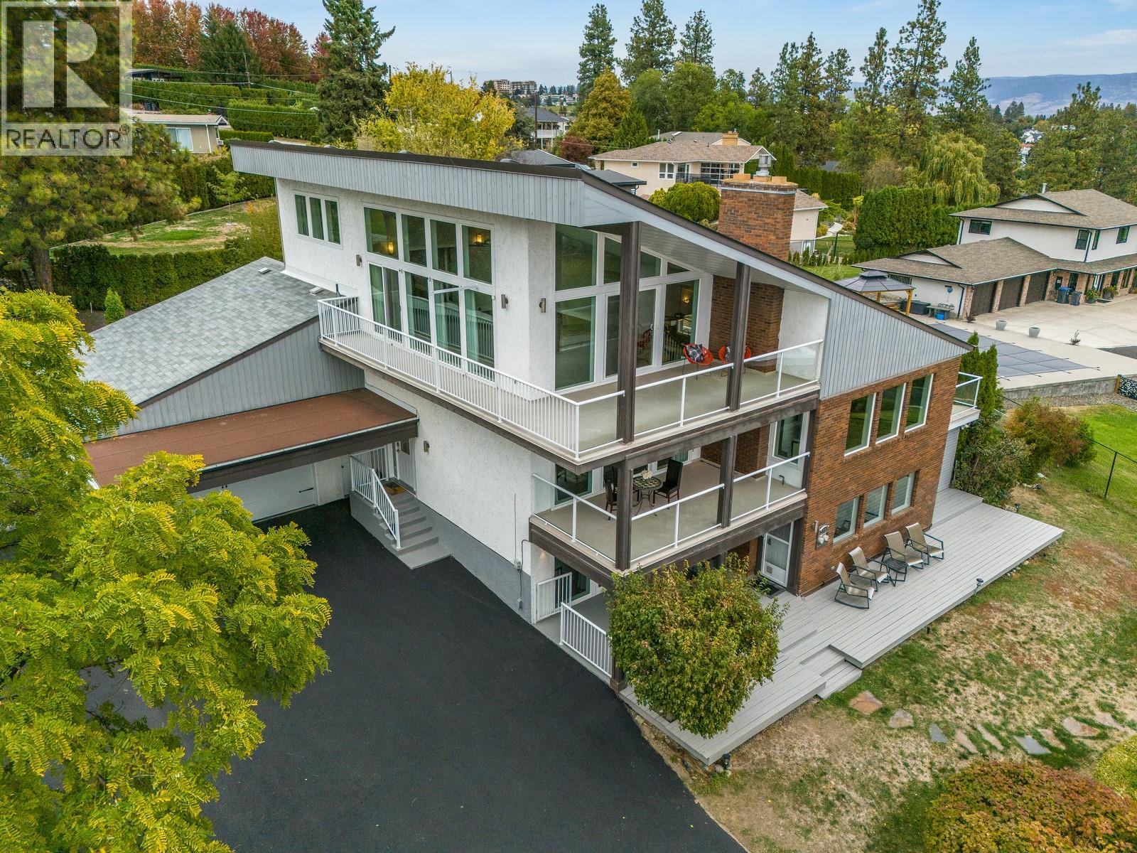  3137 Vector Drive, West Kelowna