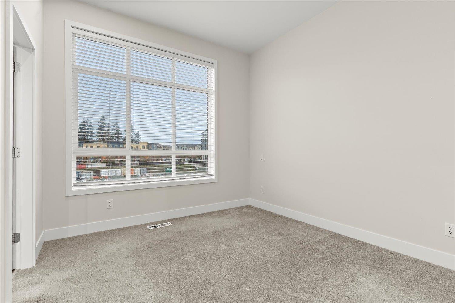 14 45500 CAMPUS DRIVE, Garrison Crossing, Chilliwack