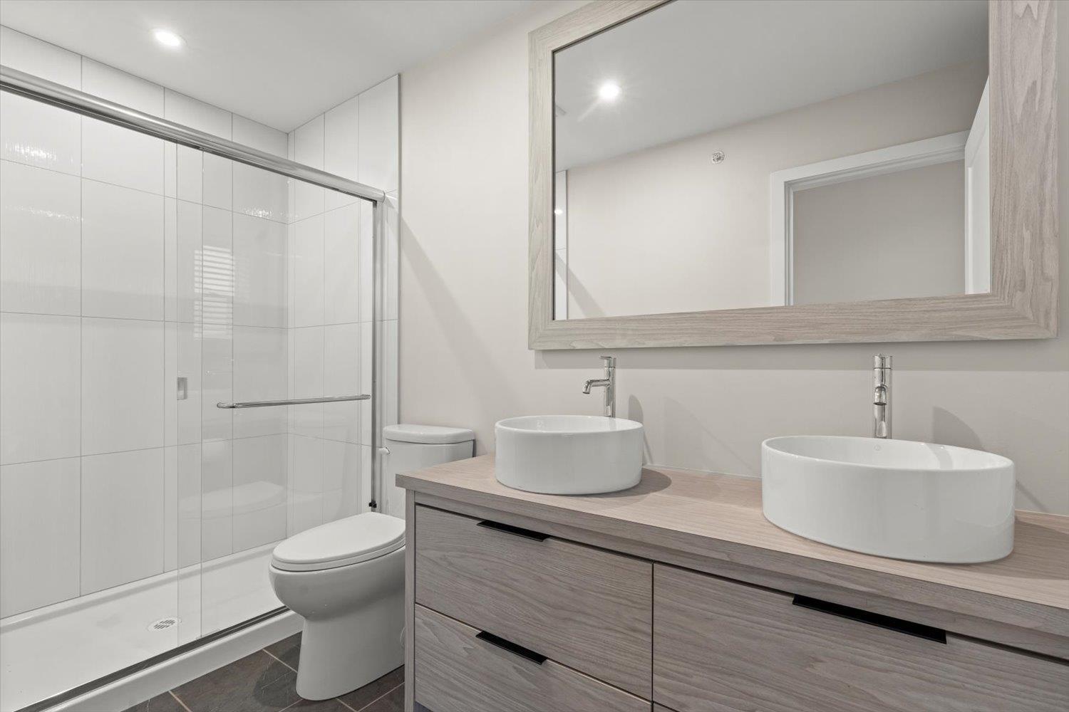 14 45500 CAMPUS DRIVE, Garrison Crossing, Chilliwack