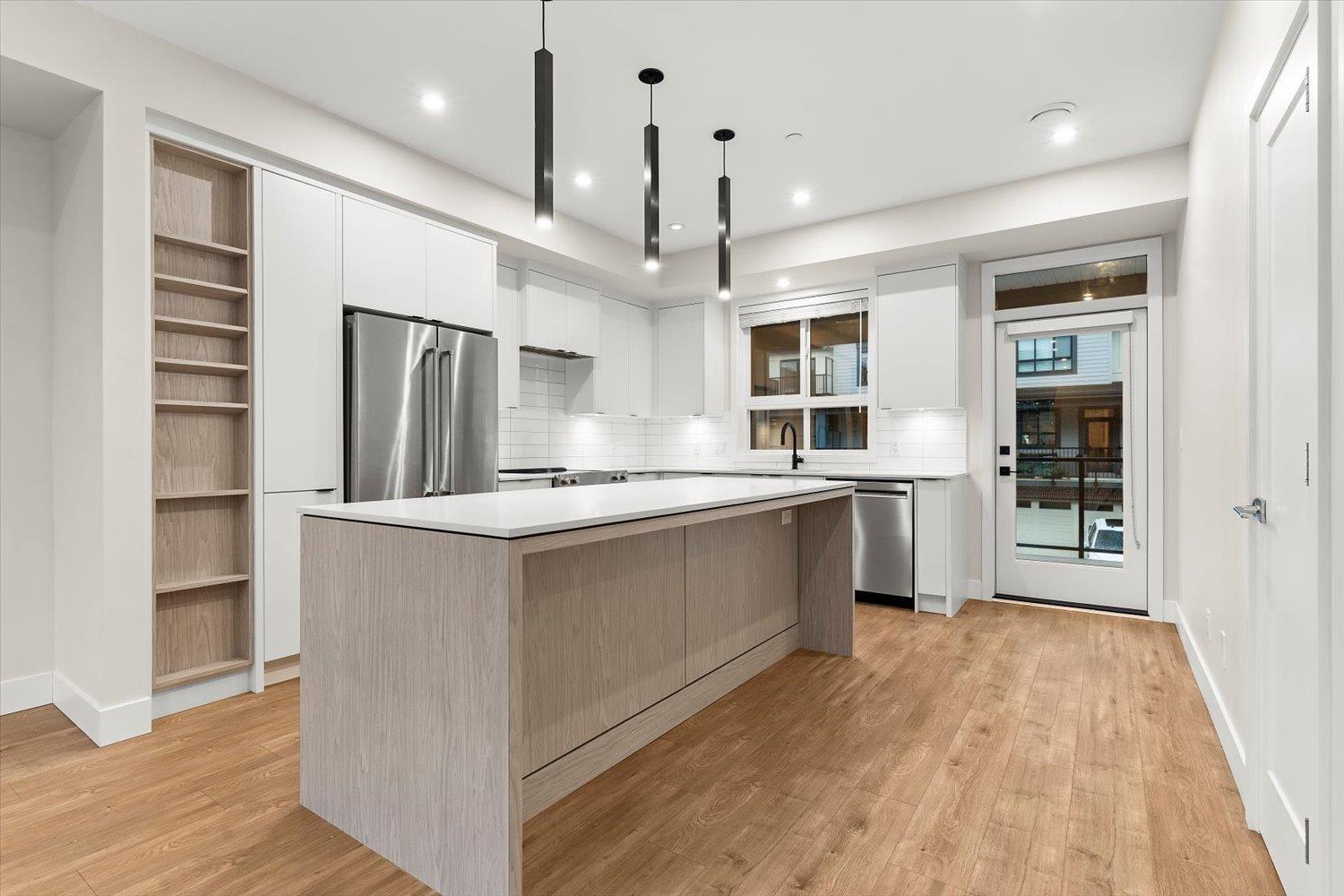 14 45500 CAMPUS DRIVE, Garrison Crossing, Chilliwack