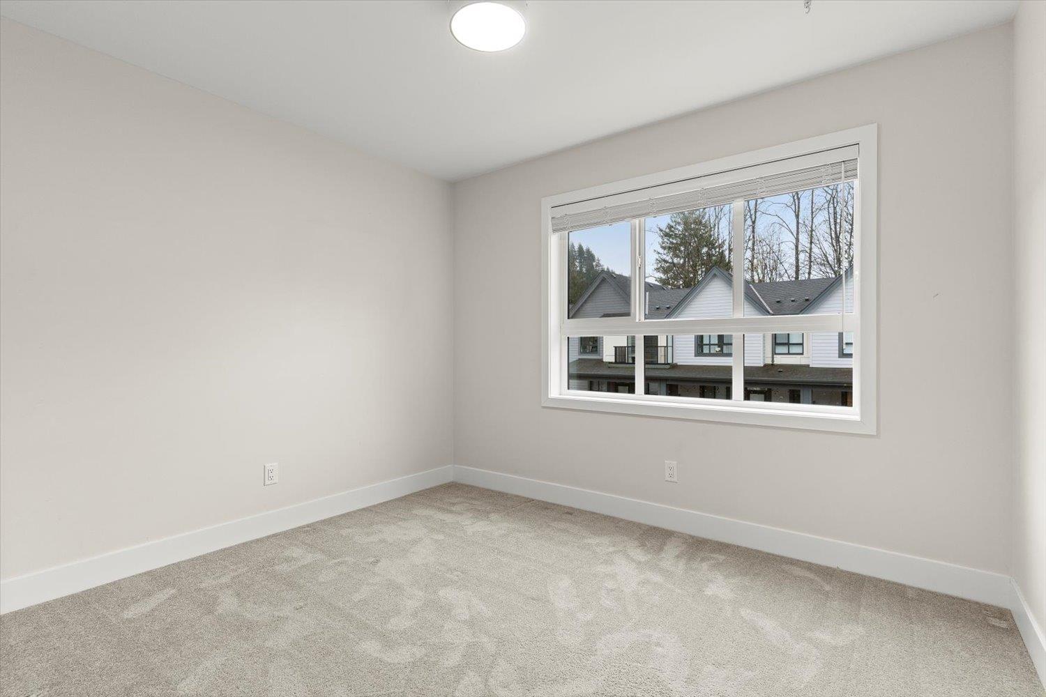 14 45500 CAMPUS DRIVE, Garrison Crossing, Chilliwack