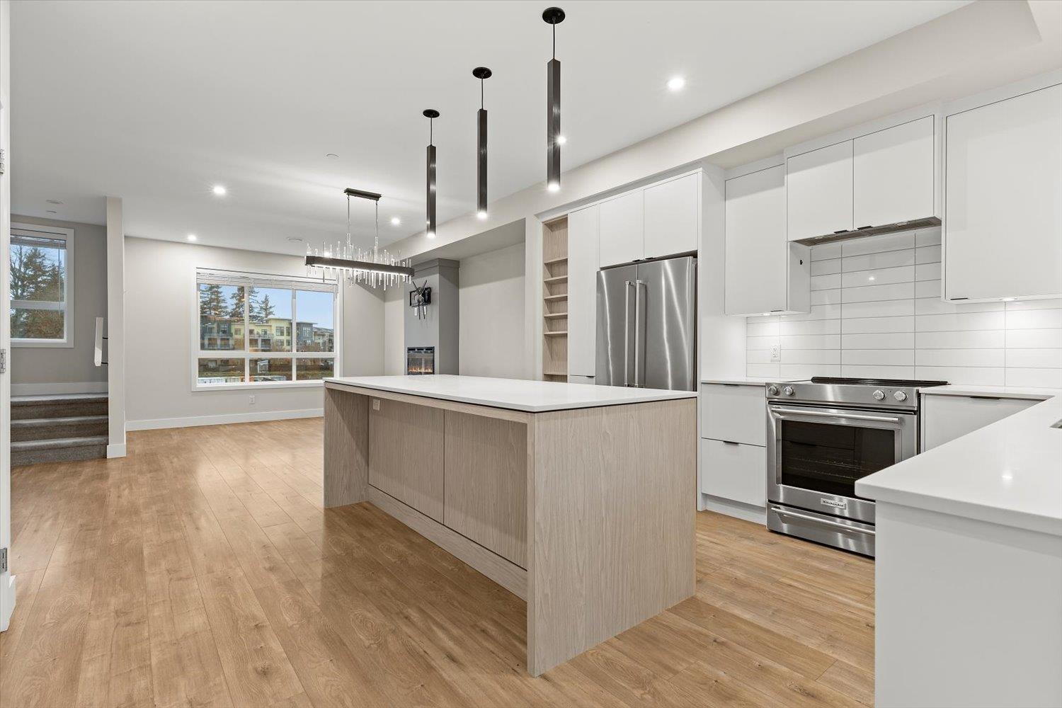 14 45500 CAMPUS DRIVE, Garrison Crossing, Chilliwack