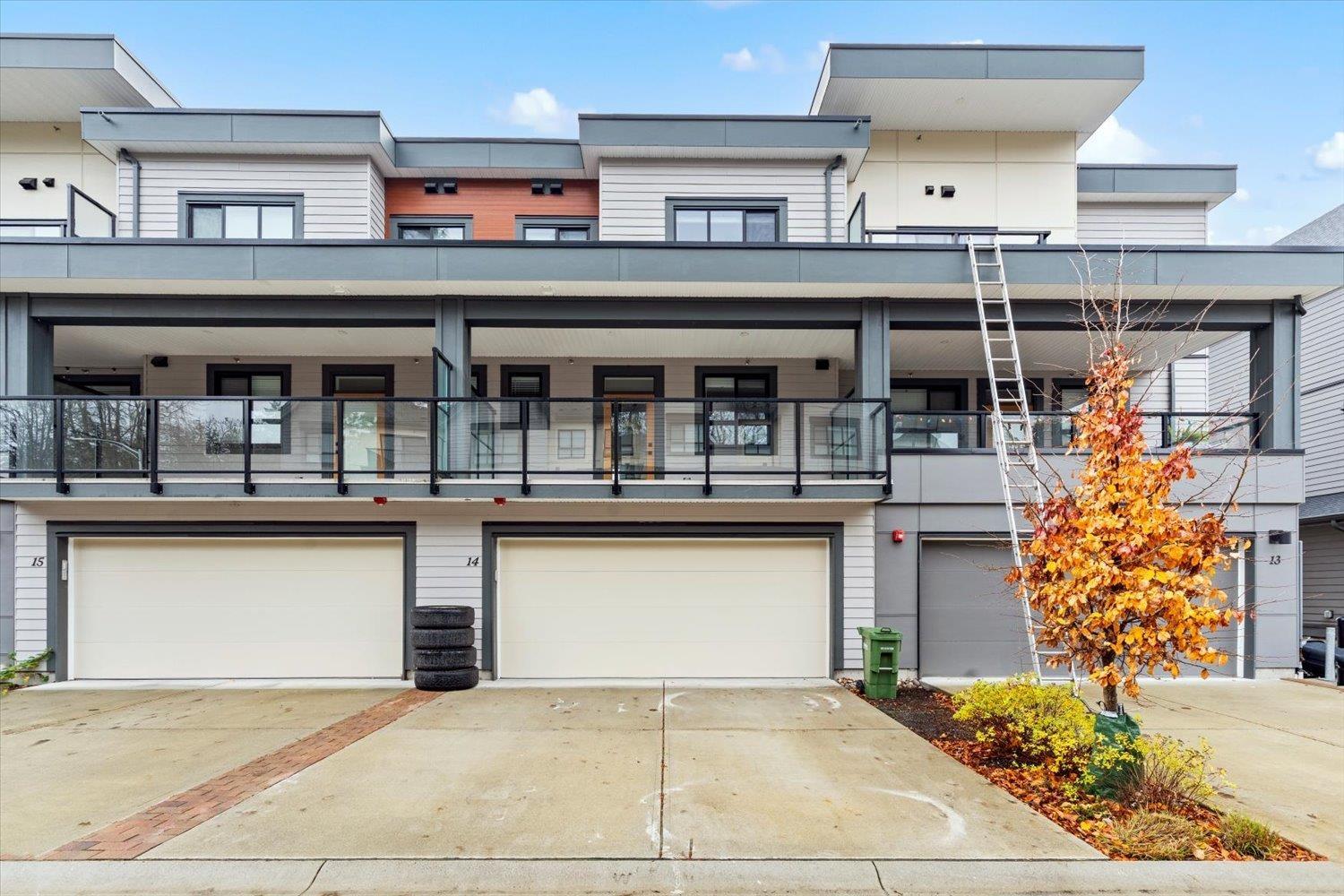 14 45500 CAMPUS DRIVE, Garrison Crossing, Chilliwack