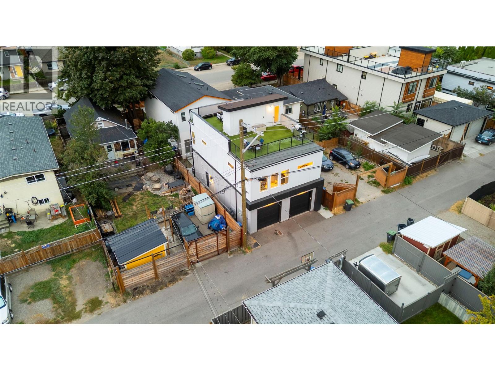  966 Fuller Avenue, Kelowna