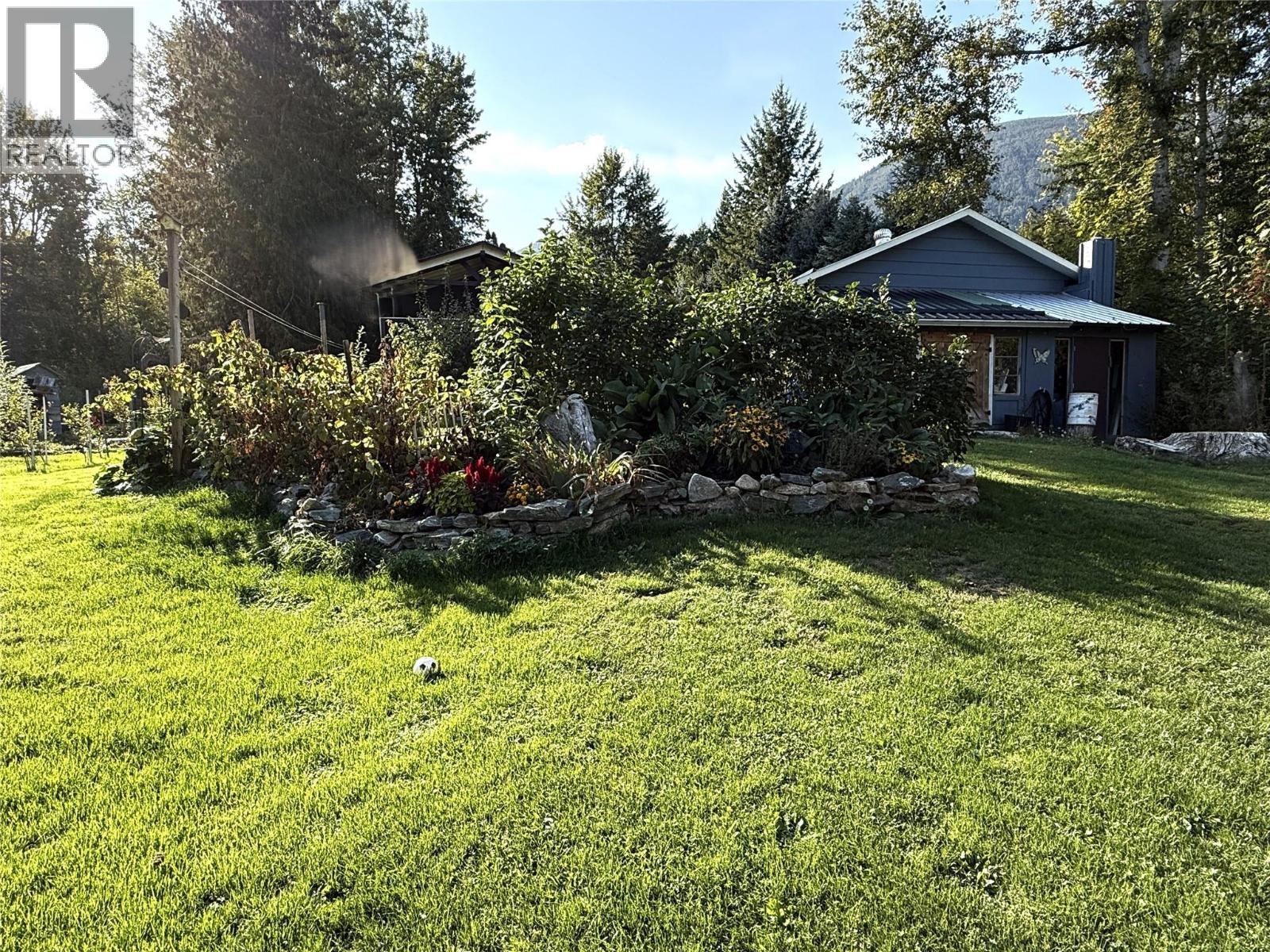  4690 44 Avenue Northwest, Salmon Arm