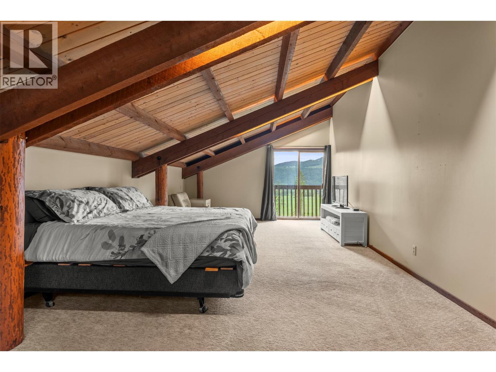  1099 Enderby Mabel Lake Road, Enderby