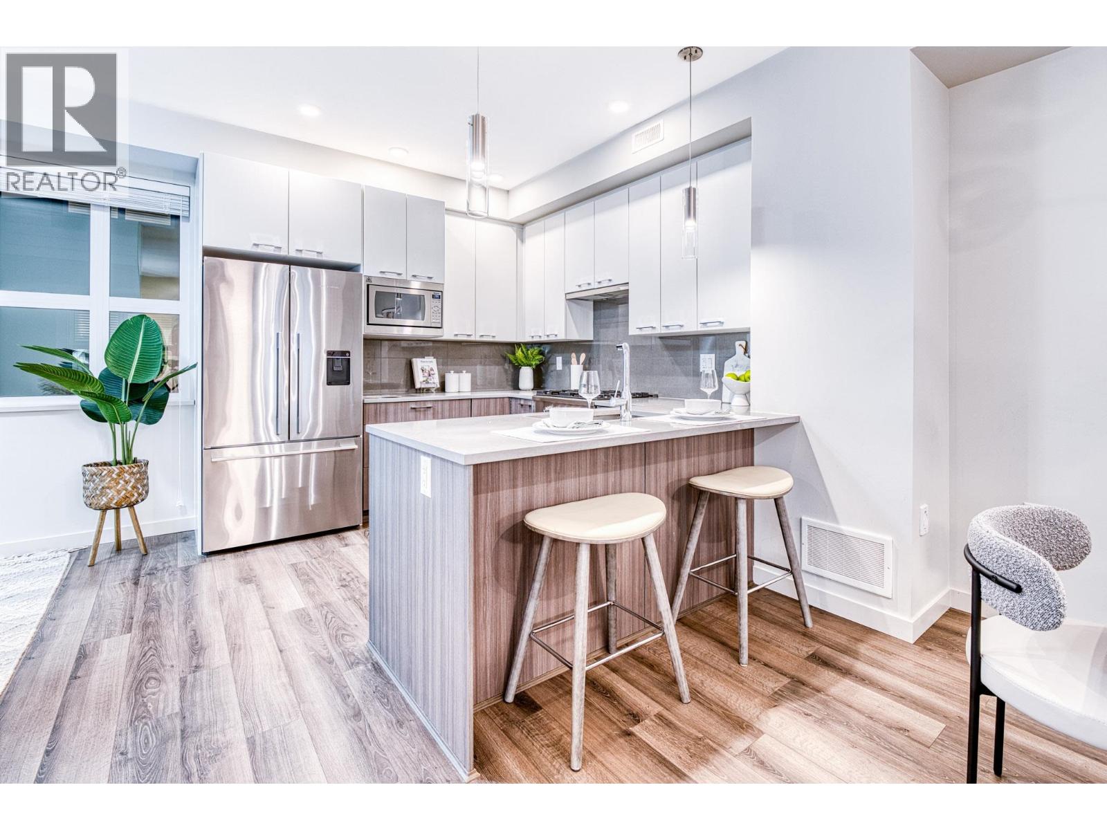 #42-10311 RIVER Drive, Richmond