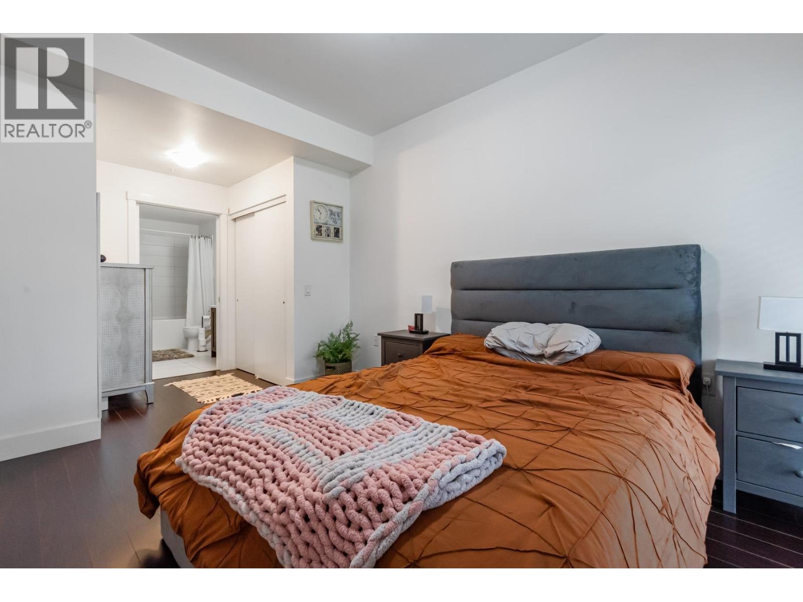 205 2436 KELLY AVENUE, Port Coquitlam