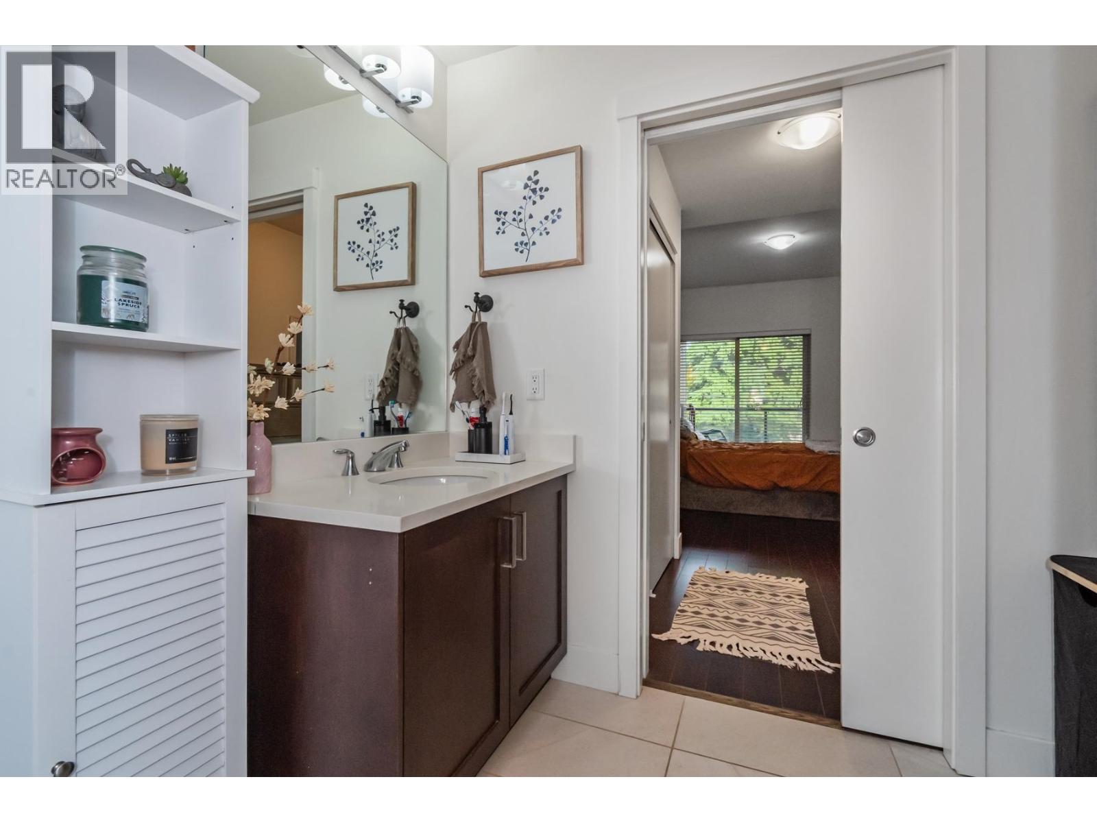 205 2436 KELLY AVENUE, Port Coquitlam