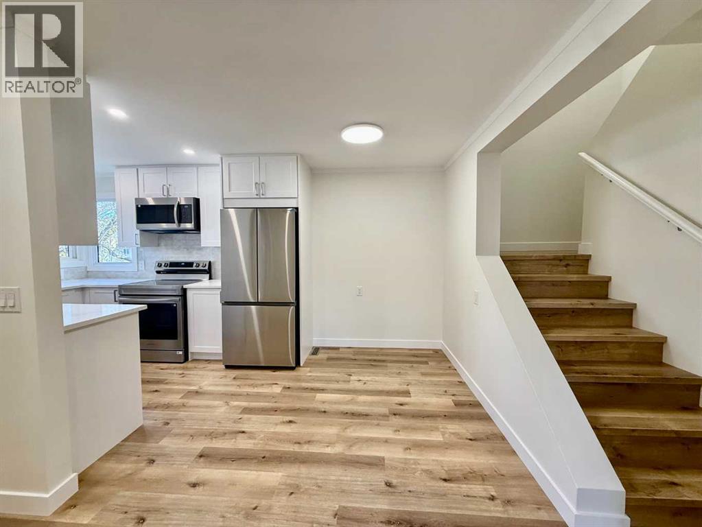 Single Family House for Sale in   Bergen Road NW Beddington Heights Calgary 