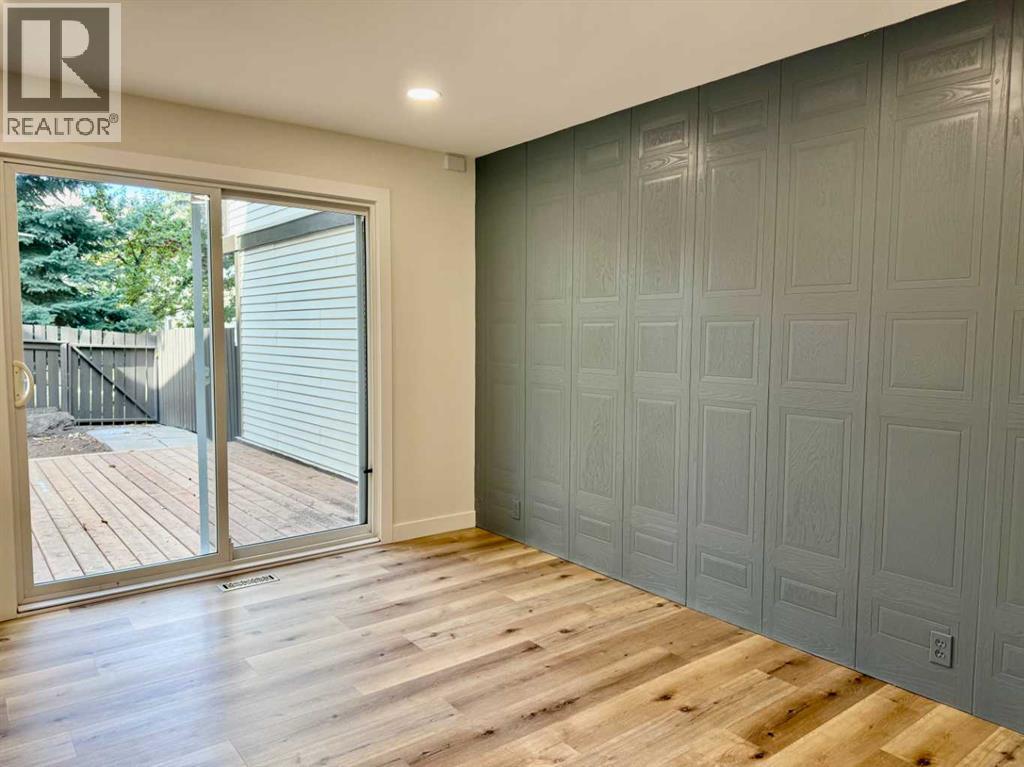 Single Family House for Sale in   Bergen Road NW Beddington Heights Calgary 