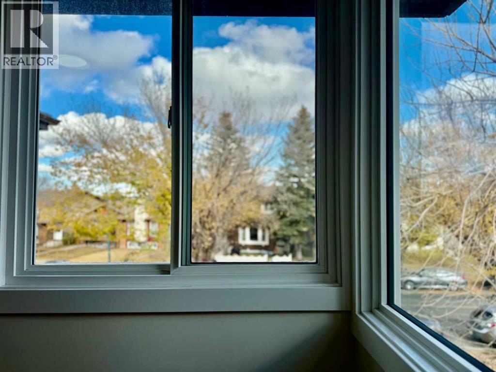 Single Family House for Sale in   Bergen Road NW Beddington Heights Calgary 