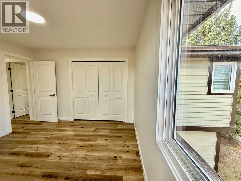 Single Family House for Sale in   Bergen Road NW Beddington Heights Calgary 