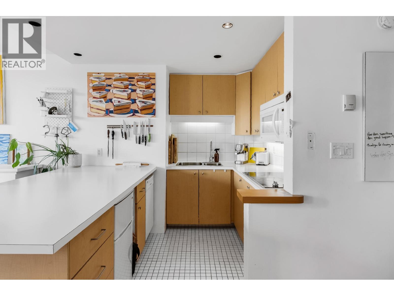 901 1250 BURNABY Street - photo 2