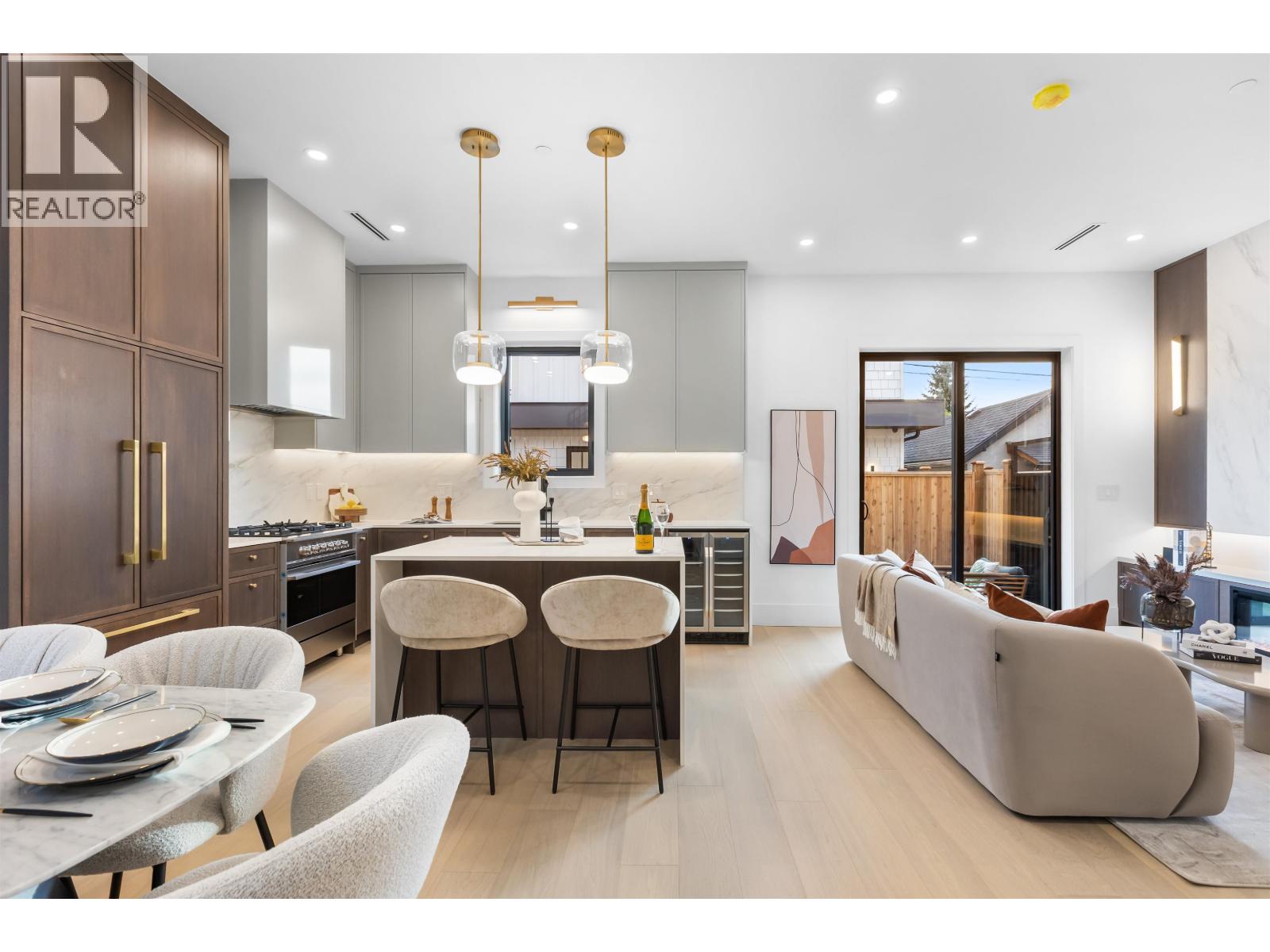 2 546 E 46TH AVENUE, Vancouver