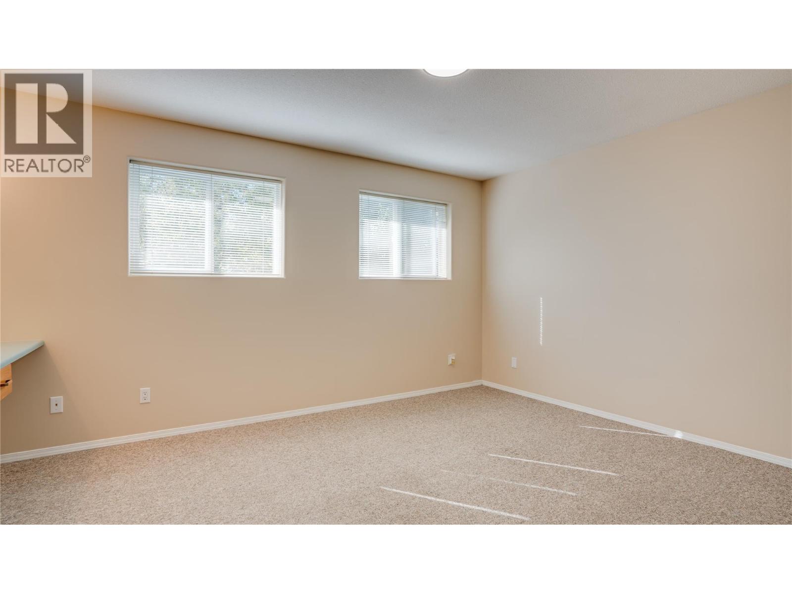 2620 Pleasant Valley Road Unit# 1, Armstrong