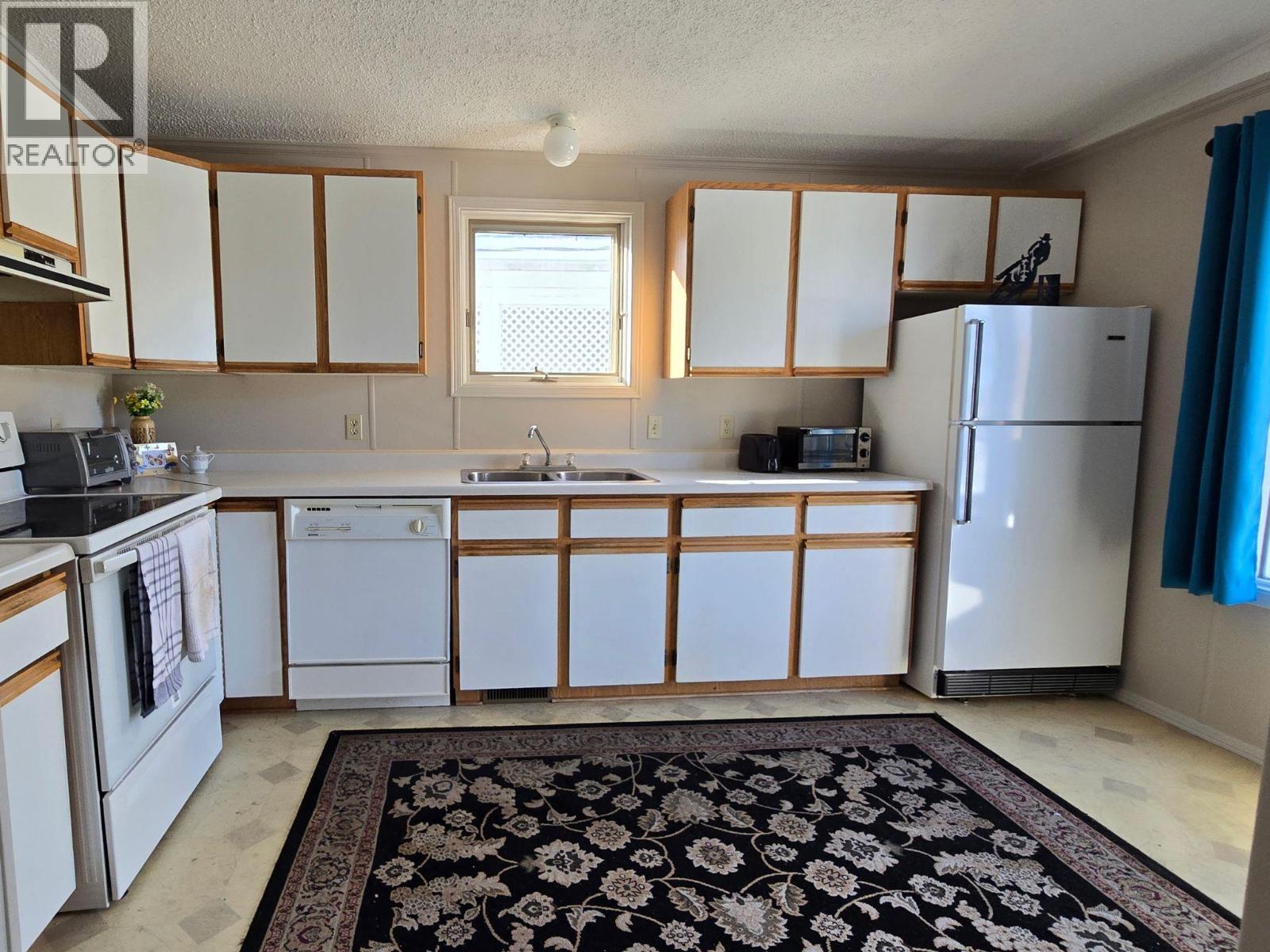 6677 Park Drive Unit# 29, Oliver