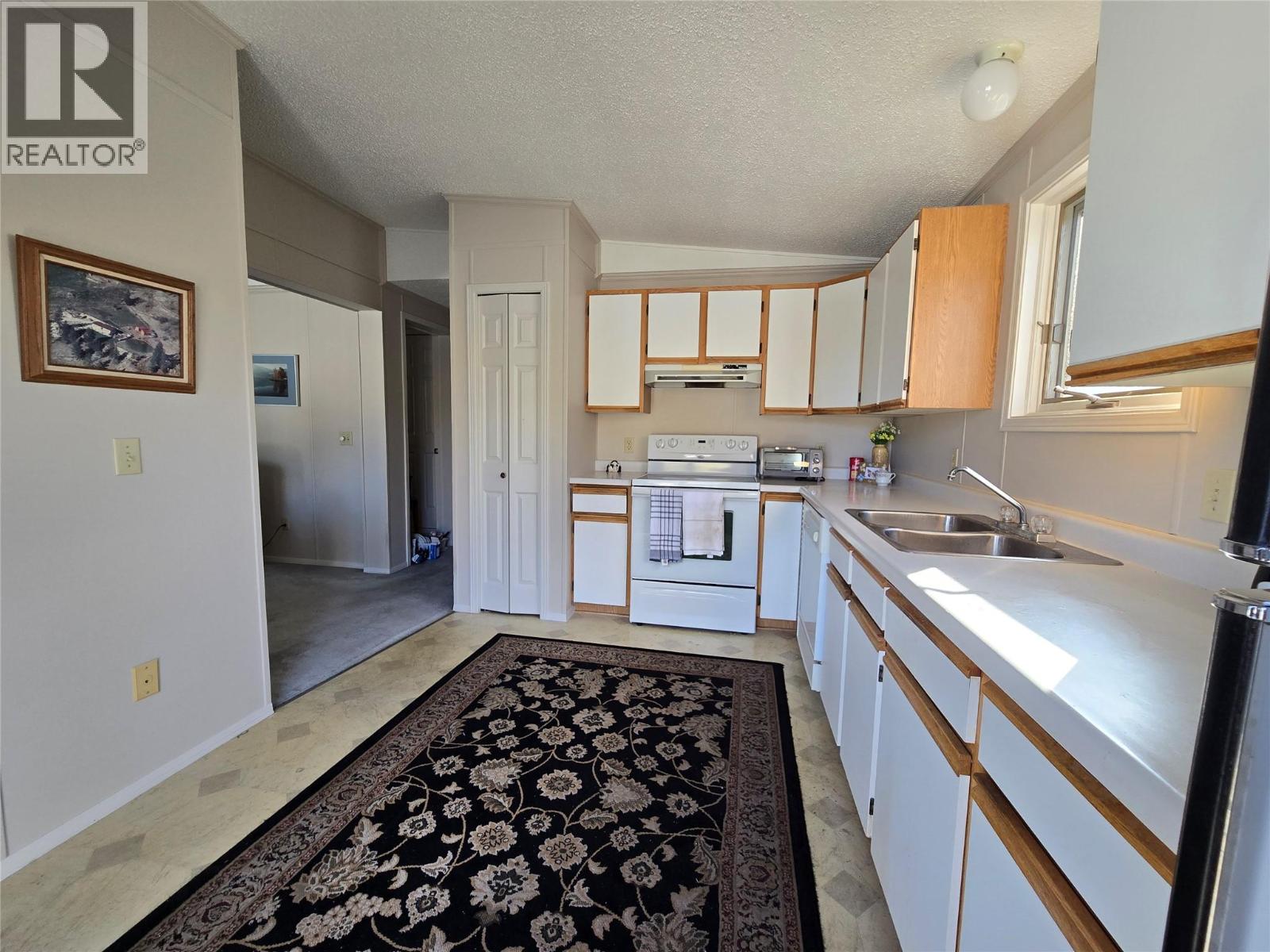 6677 Park Drive Unit# 29, Oliver