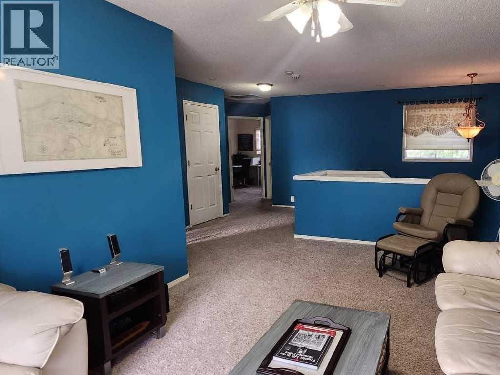 Single Family House for Sale in  Mt Mckenzie Drive SE McKenzie Lake Calgary 