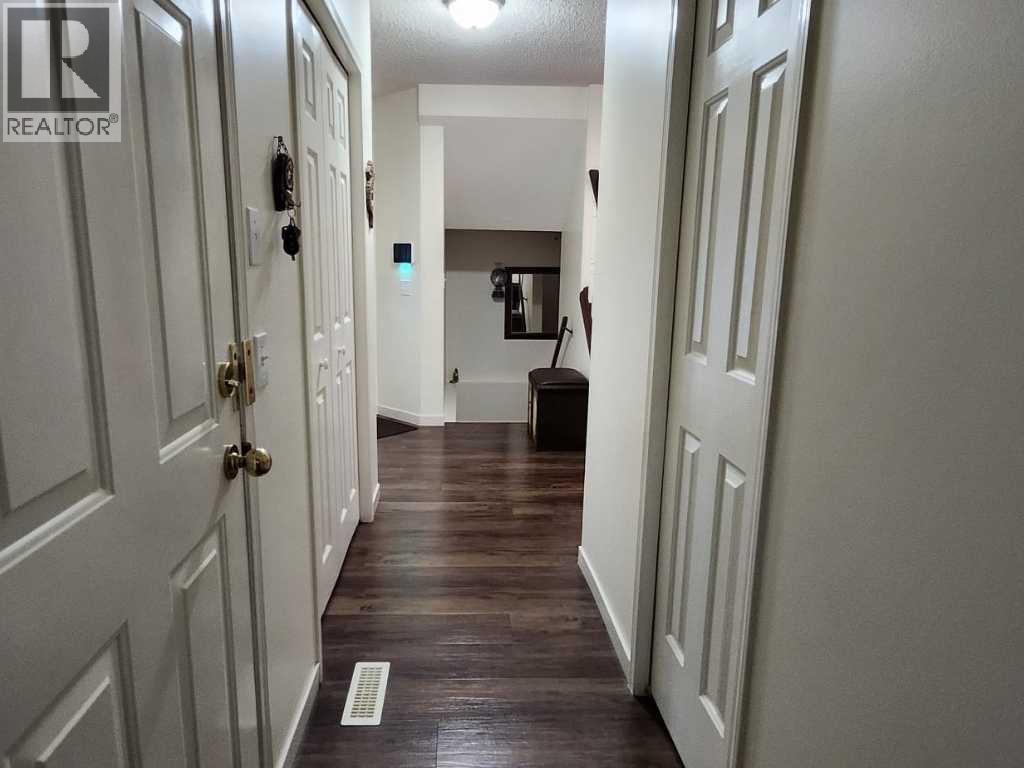 Single Family House for Sale in  Mt Mckenzie Drive SE McKenzie Lake Calgary 