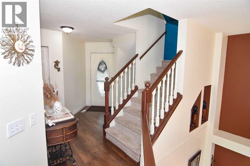 Single Family House for Sale in  Mt Mckenzie Drive SE McKenzie Lake Calgary 