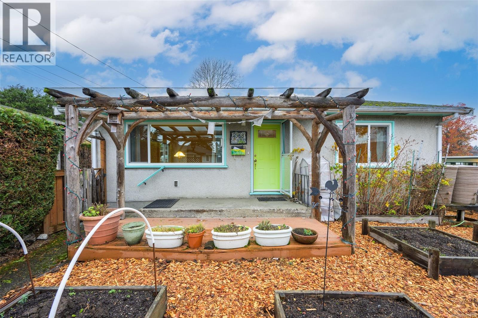 2968 Cedar Hill Rd, Victoria, British Columbia