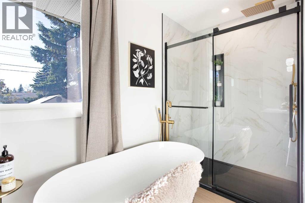 Single Family House Bungalow for Sale in  Parkwood Way SE Parkland Calgary 