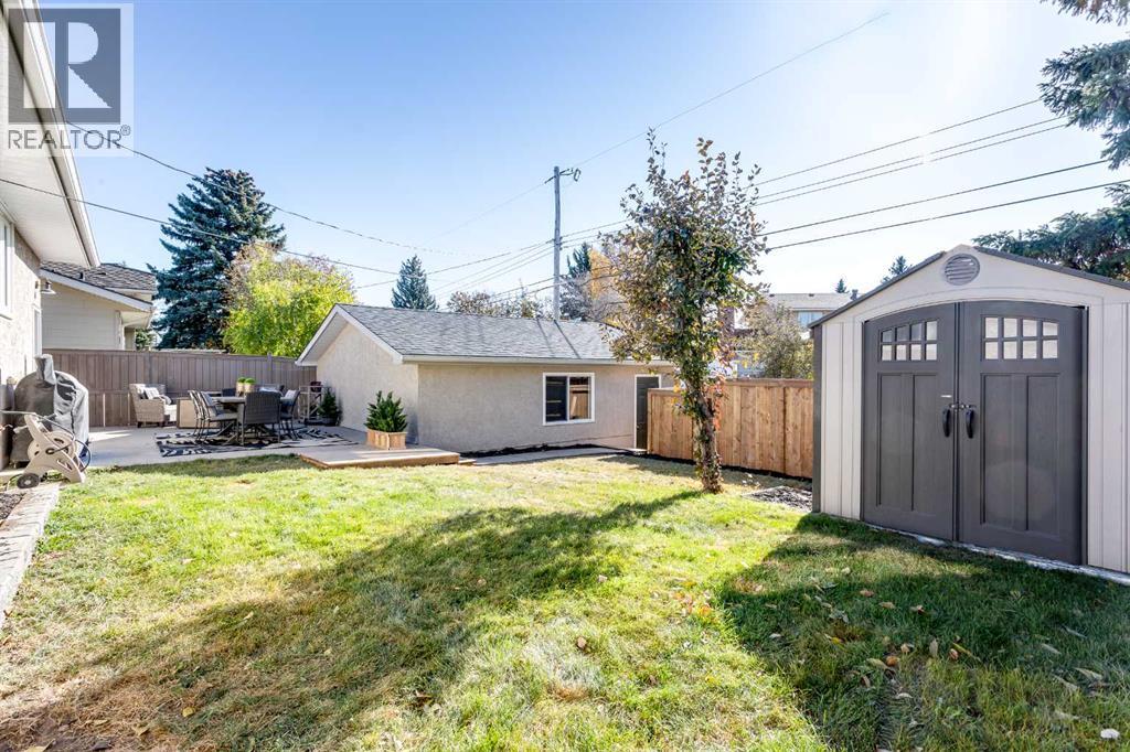 Single Family House Bungalow for Sale in  Parkwood Way SE Parkland Calgary 