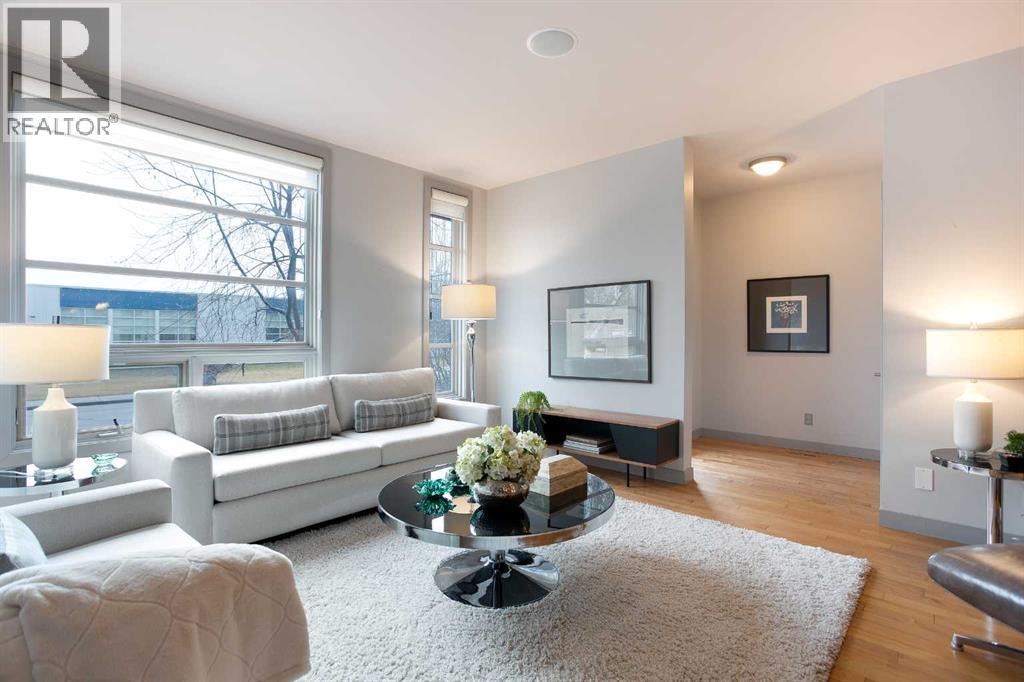 Single Family House for Sale in   Street NW Parkdale Calgary 