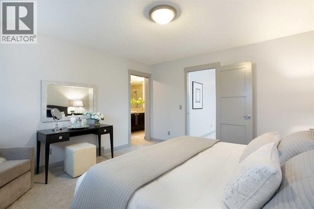 Single Family House for Sale in   Street NW Parkdale Calgary 