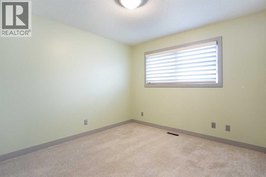 Single Family House for Sale in   Street NW Parkdale Calgary 