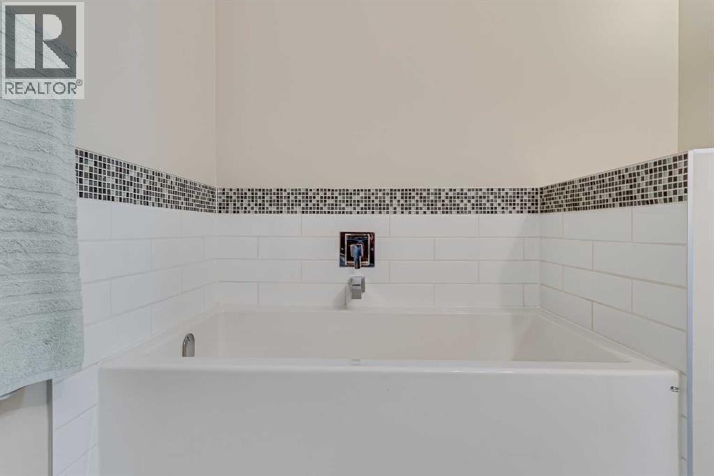 Single Family House Bungalow for Sale in  Shannon Estates Terrace SW Shawnessy Calgary 