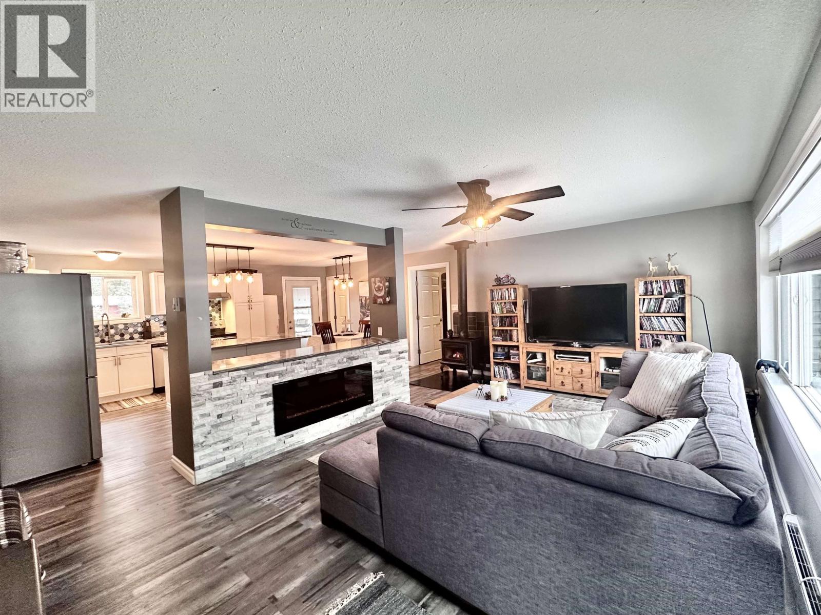 2725 TAMARACK ROAD, Valemount