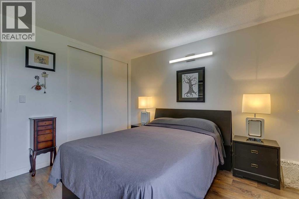 Single Family House for Sale in B  Heritage Drive SE Acadia Calgary 