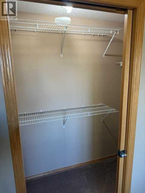 Single Family House for Sale in   Everstone Drive SW Evergreen Calgary 