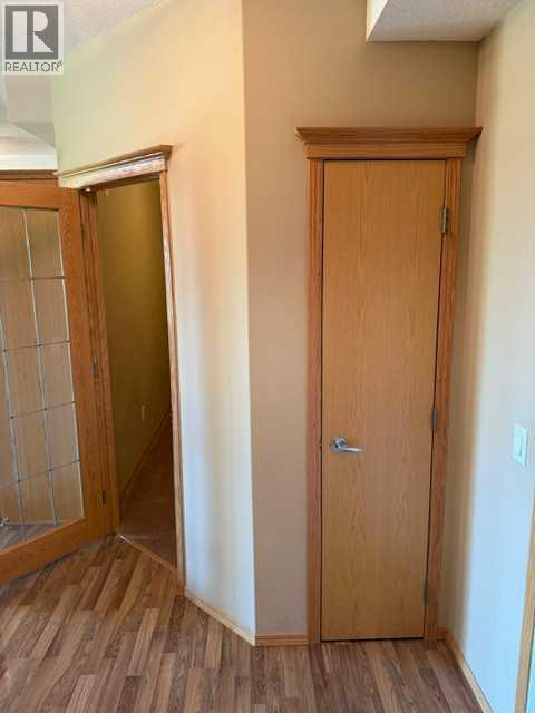 Single Family House for Sale in   Everstone Drive SW Evergreen Calgary 