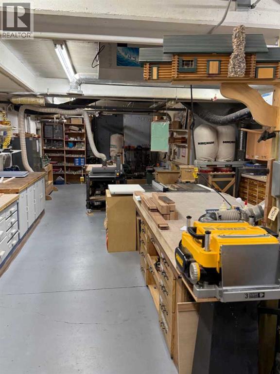 Single Family House for Sale in   Everstone Drive SW Evergreen Calgary 